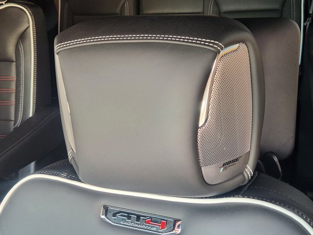 Used 2025 GMC Yukon AT4 Ultimate AWD/4WD image 24