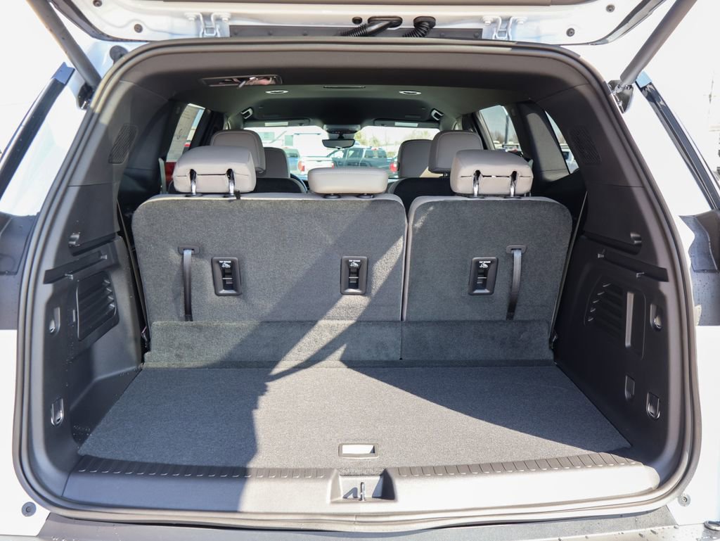 New 2026 GMC Acadia Elevation image 5