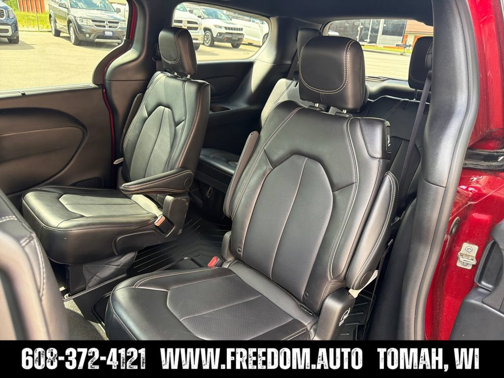 Used 2025 Chrysler Pacifica Select FWD image 31
