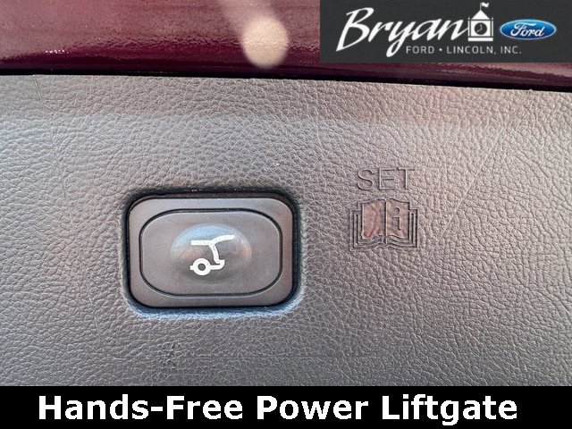 Used 2022 Ford Edge Titanium w/ Equipment Group 301A image 15