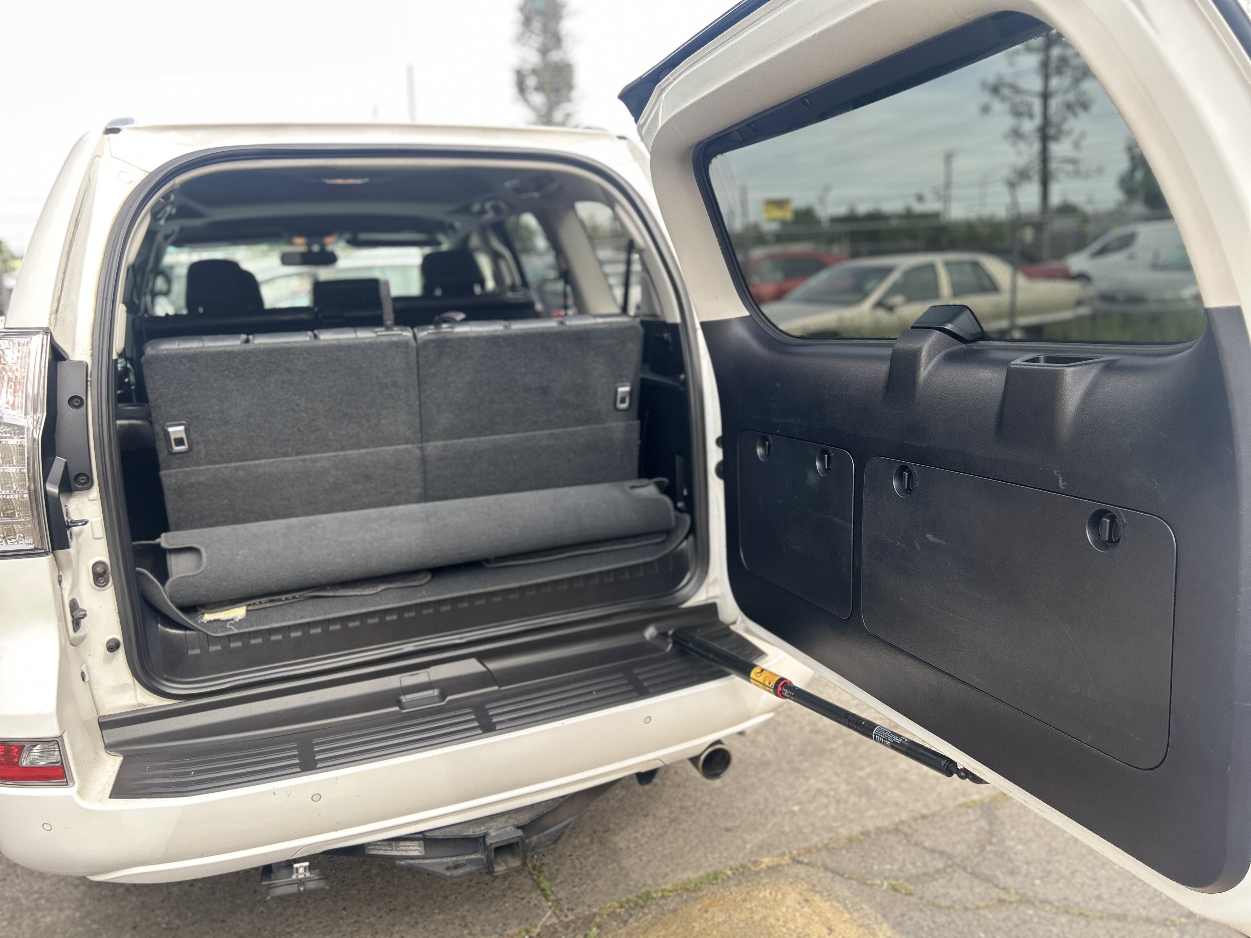 Used 2014 Lexus GX 460 Luxury AWD/4WD image 21