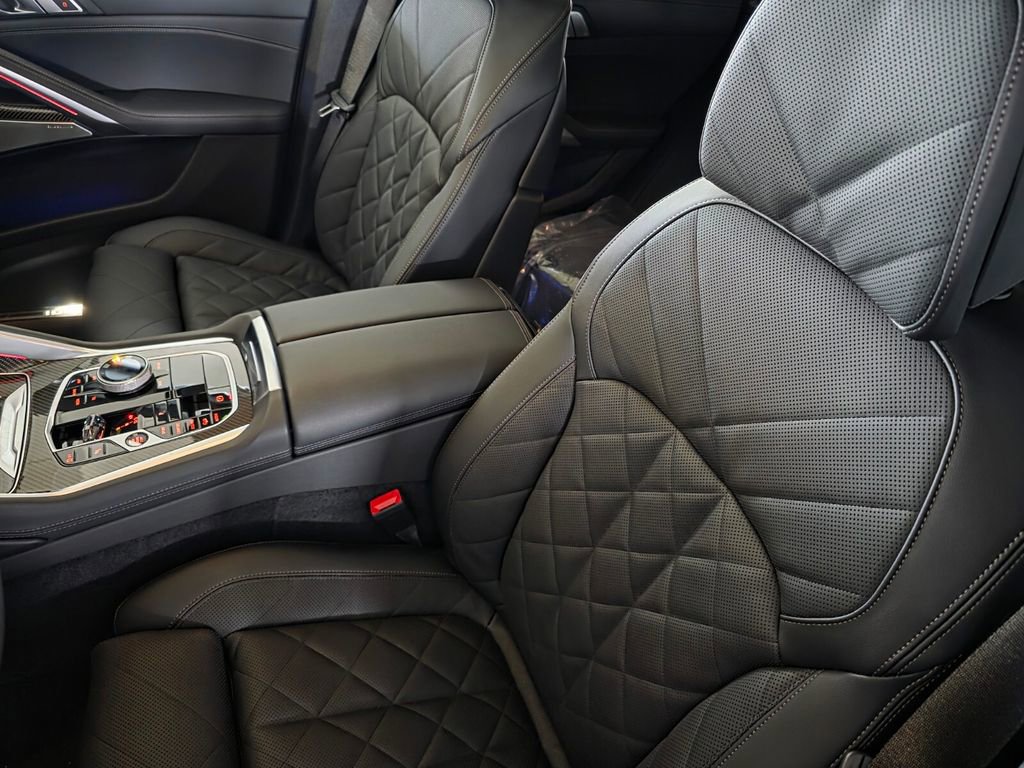 New 2026 BMW X6 M60i image 9