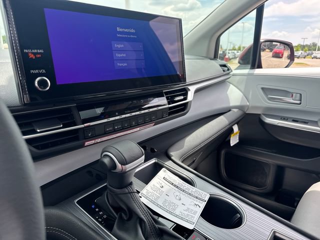 New 2026 Toyota Sienna XLE FWD image 22