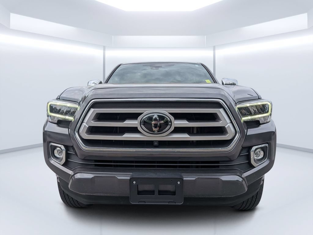 Used 2022 Toyota Tacoma Limited AWD/4WD image 7
