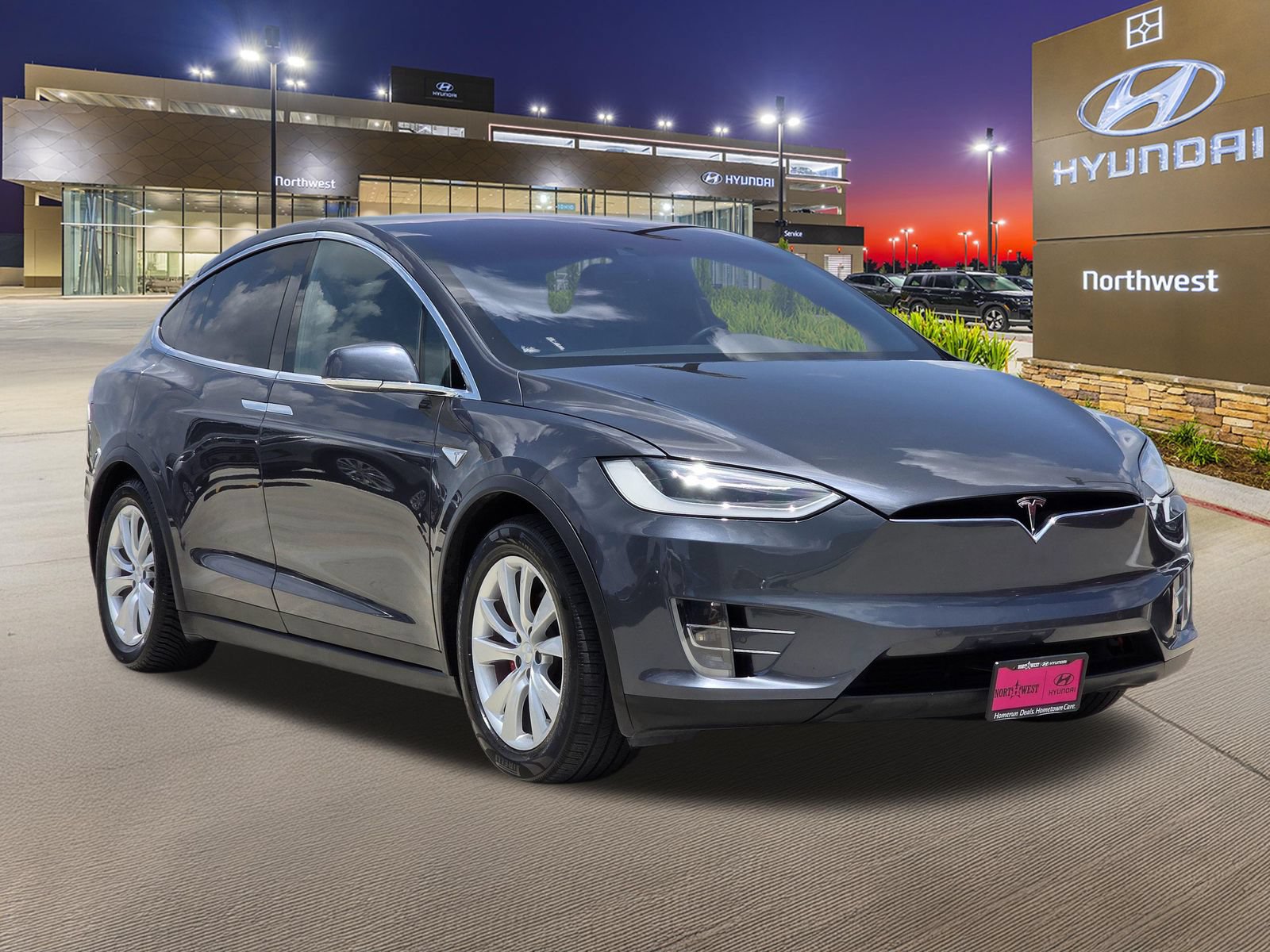 Used 2016 Tesla Model X Performance AWD/4WD image 3