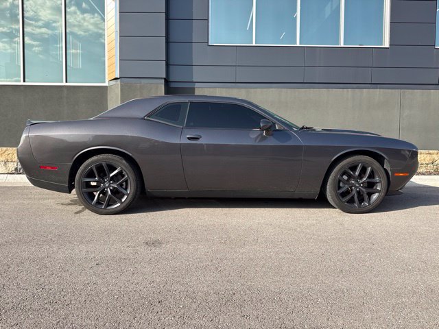 Used 2022 Dodge Challenger SXT w/ Blacktop Package RWD image 2