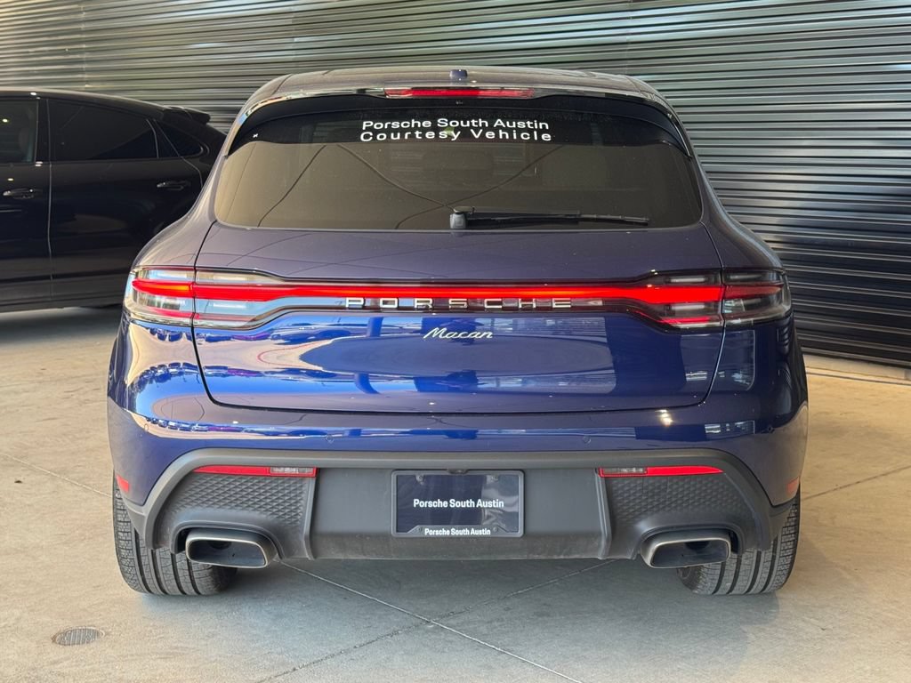 Certified 2026 Porsche Macan AWD/4WD image 6