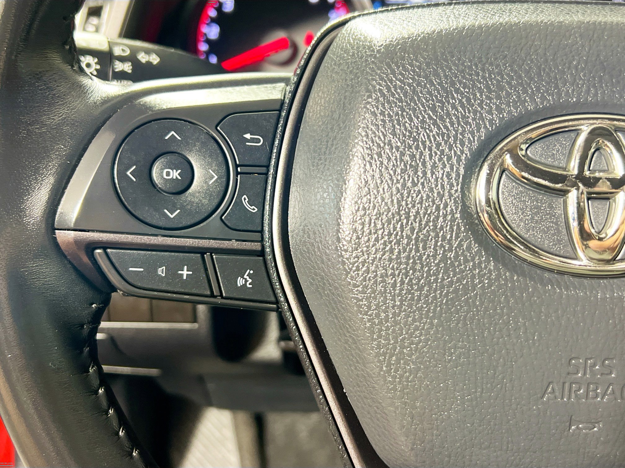 Used 2022 Toyota Camry XSE image 18