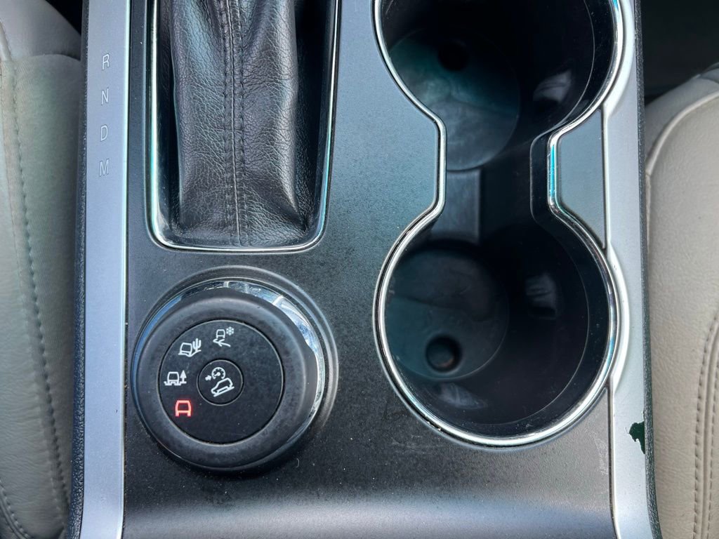 Used 2015 Ford Explorer XLT w/ Equipment Group 202A AWD/4WD image 31