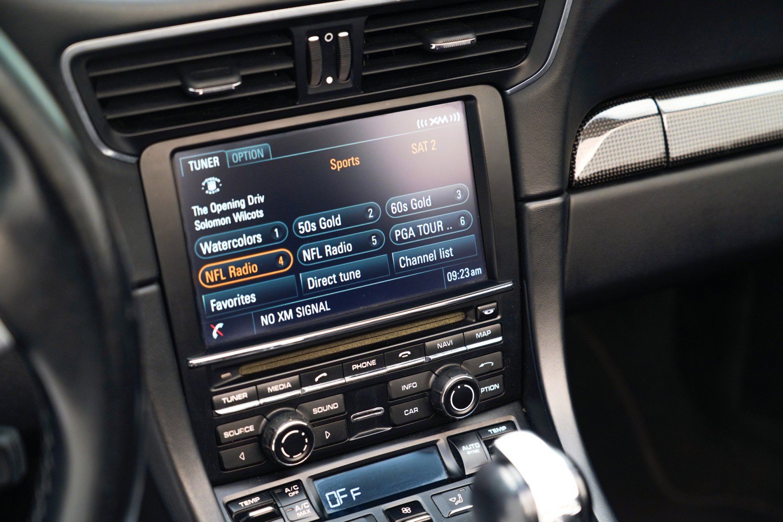 Certified 2015 Porsche 911 Turbo S AWD/4WD image 28