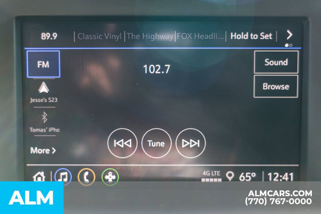 Used 2024 GMC Terrain SLE image 40