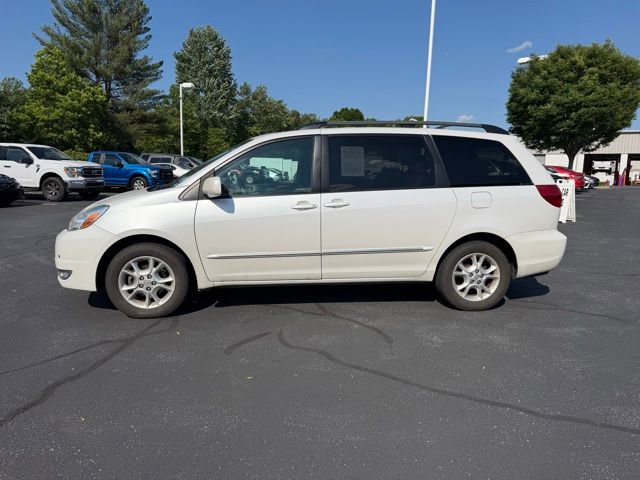 Used 2005 Toyota Sienna XLE Limited AWD/4WD image 2