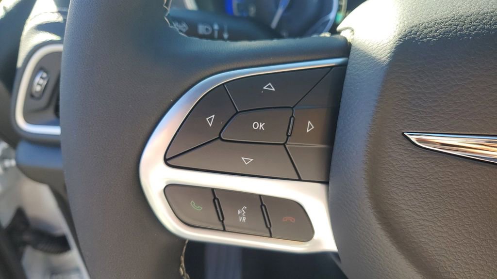 New 2026 Chrysler Pacifica Select image 29