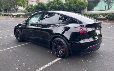 Used 2022 Tesla Model Y Performance AWD/4WD image 3