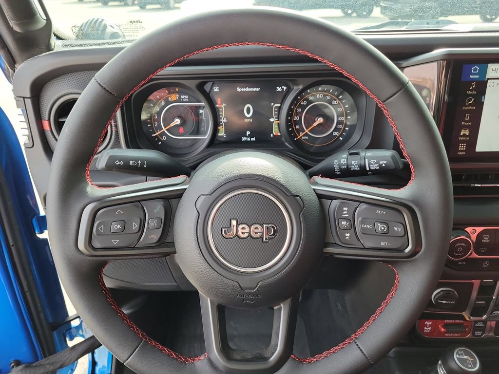 Used 2024 Jeep Wrangler Unlimited Rubicon w/ XTREMEE 35" Tire Package image 24