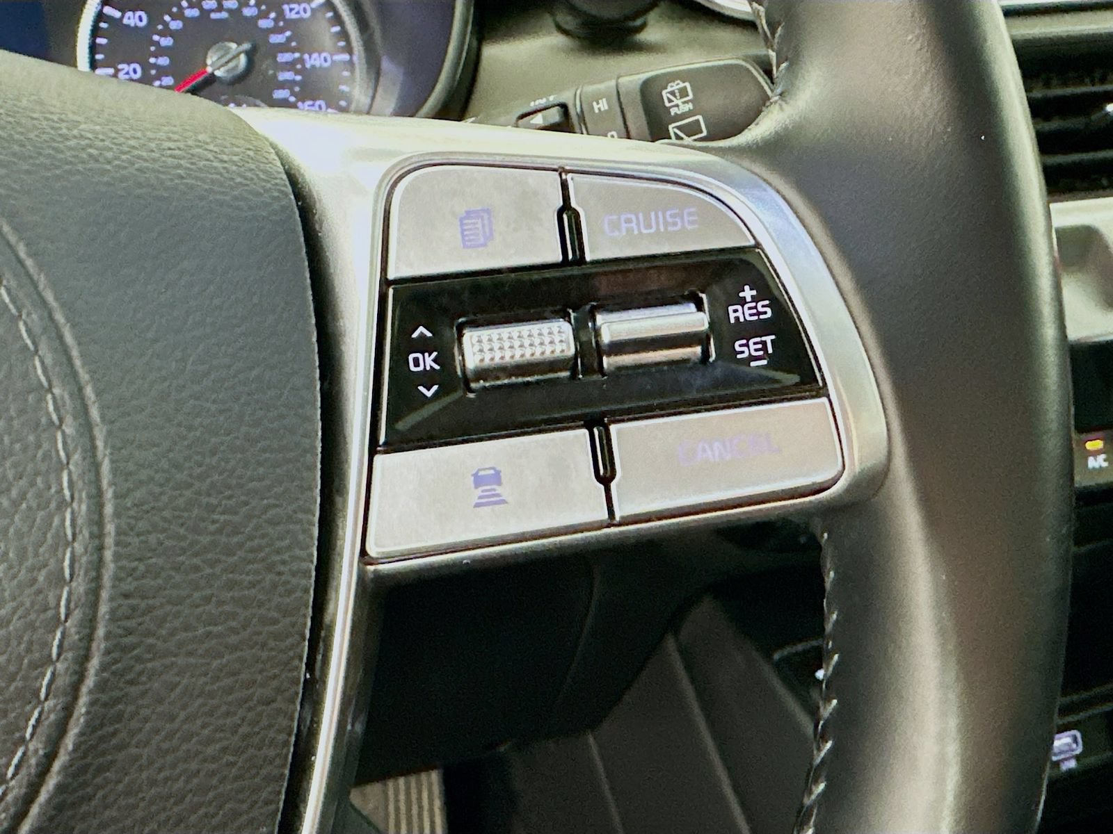 Used 2020 Kia Telluride S AWD/4WD image 19