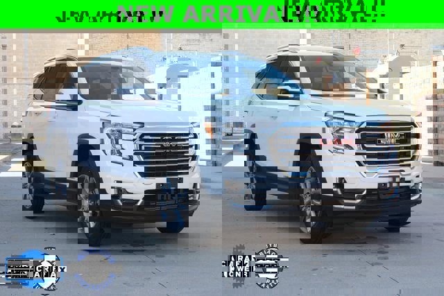 Used 2024 GMC Terrain SLT