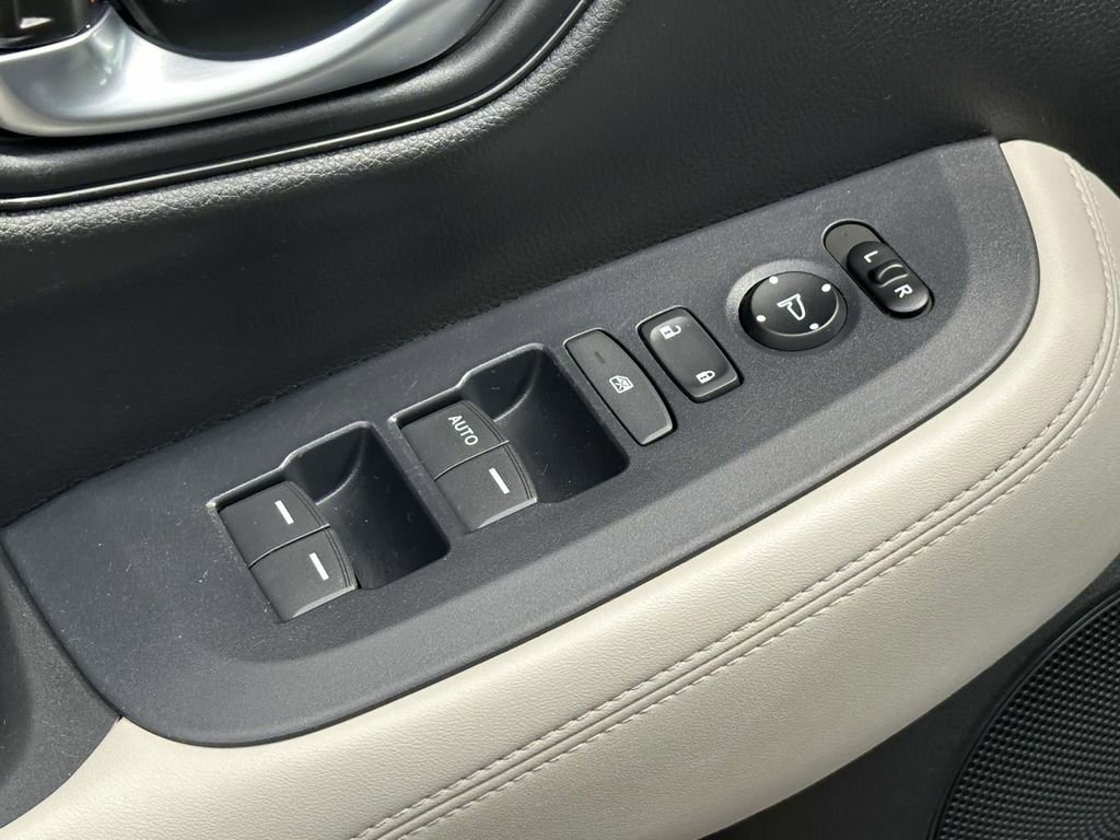 Certified 2023 Honda HR-V LX image 14