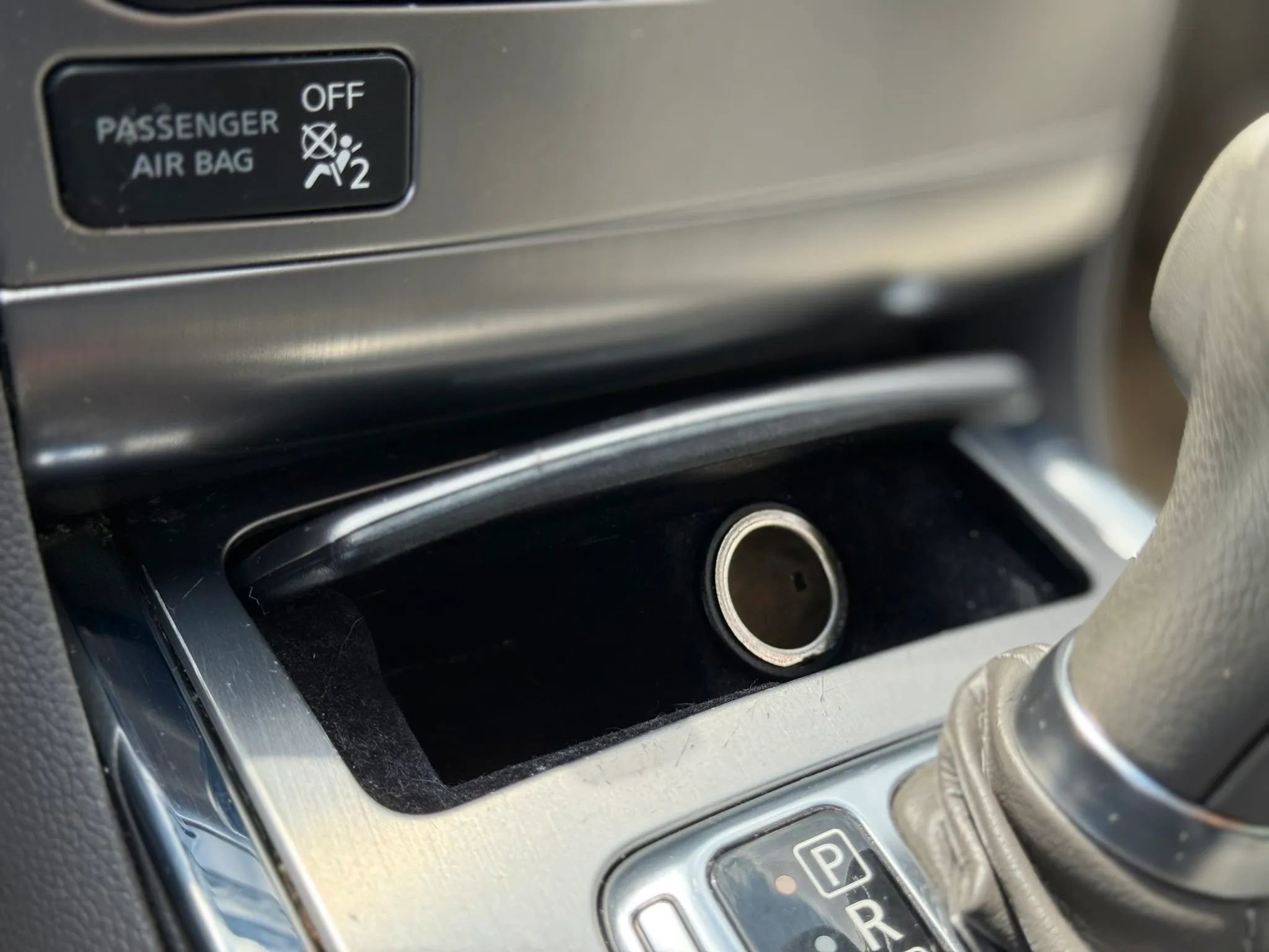 Used 2015 INFINITI Q40 AWD w/ Navigation Package image 19