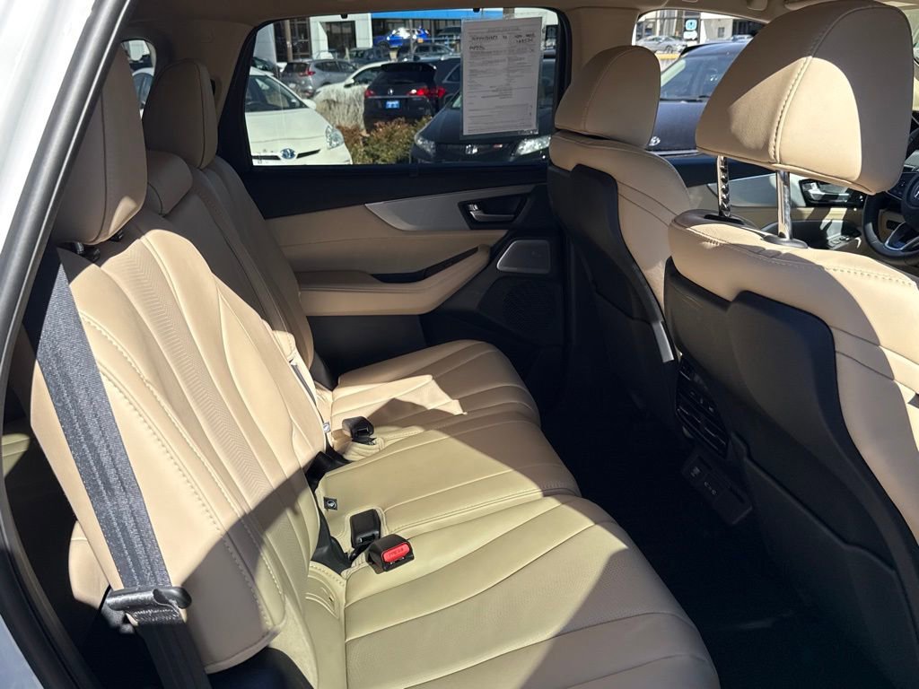 Certified 2025 Acura MDX w/ Technology Package image 24