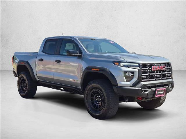 Used 2025 GMC Canyon AT4 w/ AT4X AEV Edition AWD/4WD image 3