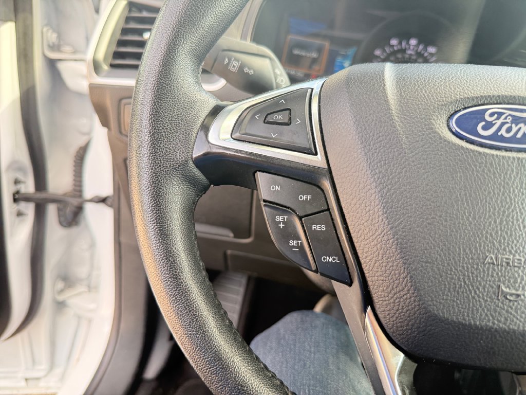 Used 2024 Ford Edge SEL AWD/4WD image 15