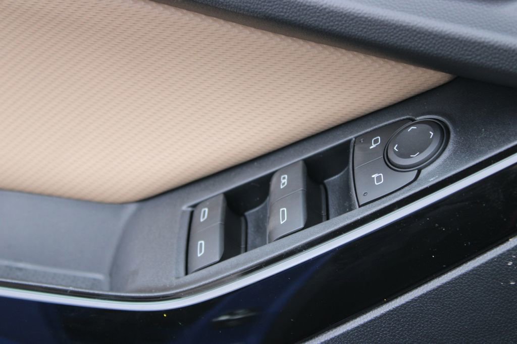 New 2026 Chevrolet Equinox ACTIV image 35