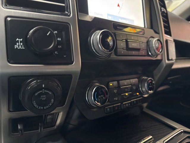 Used 2020 Ford F150 Platinum w/ Equipment Group 701A Luxury image 14