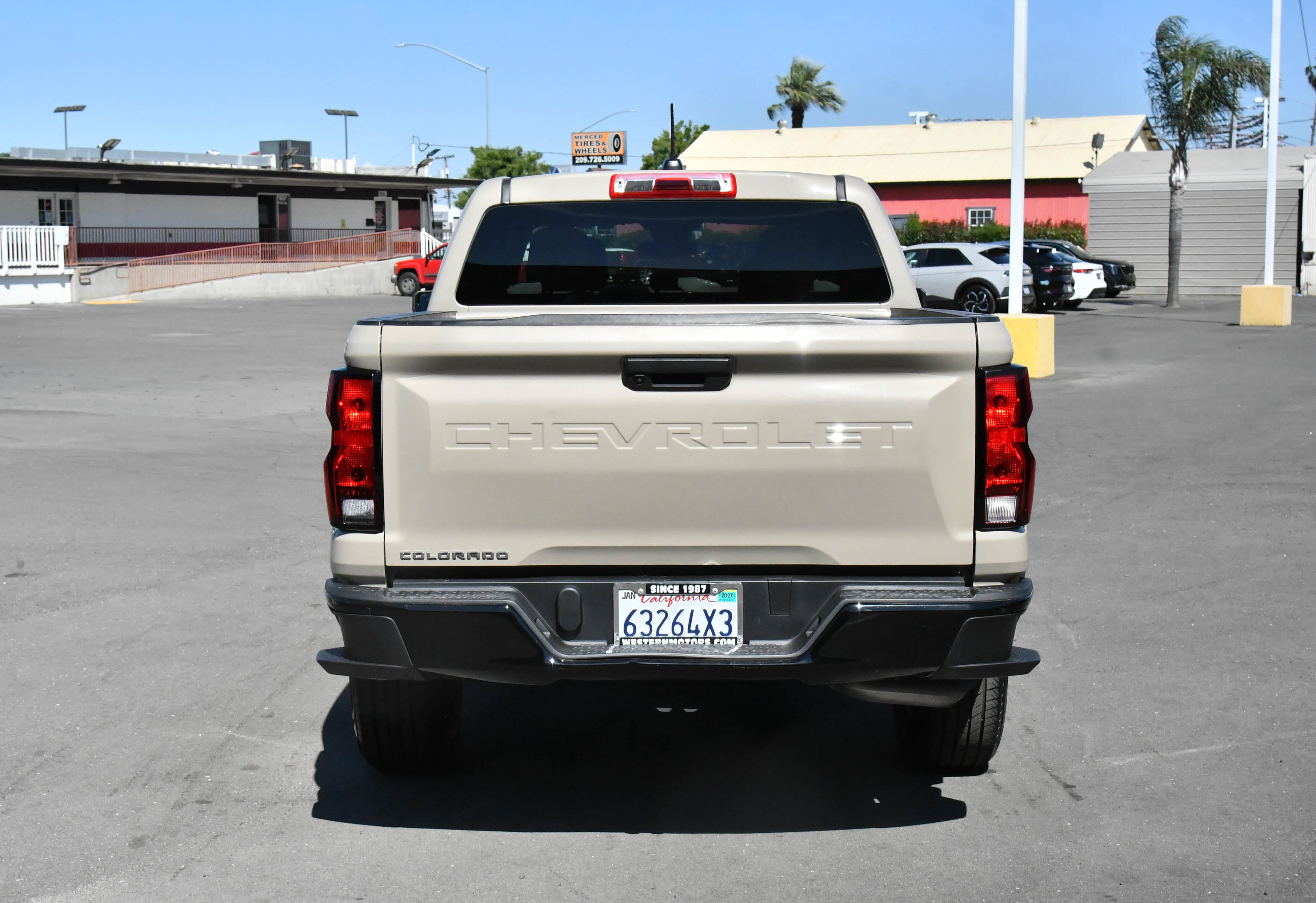 Used 2023 Chevrolet Colorado W/T RWD image 7