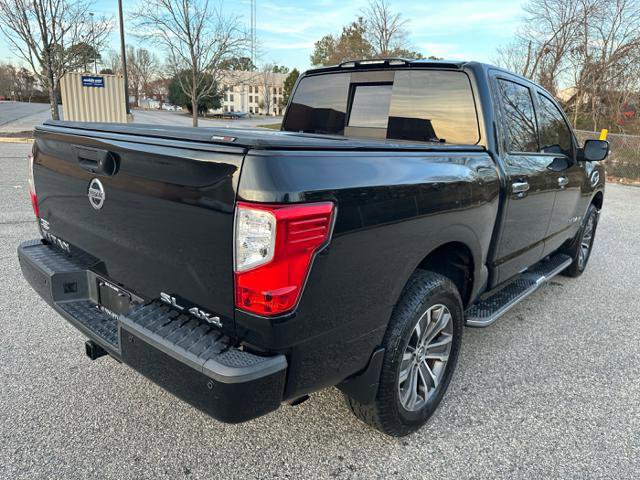 Used 2017 Nissan Titan SL image 4