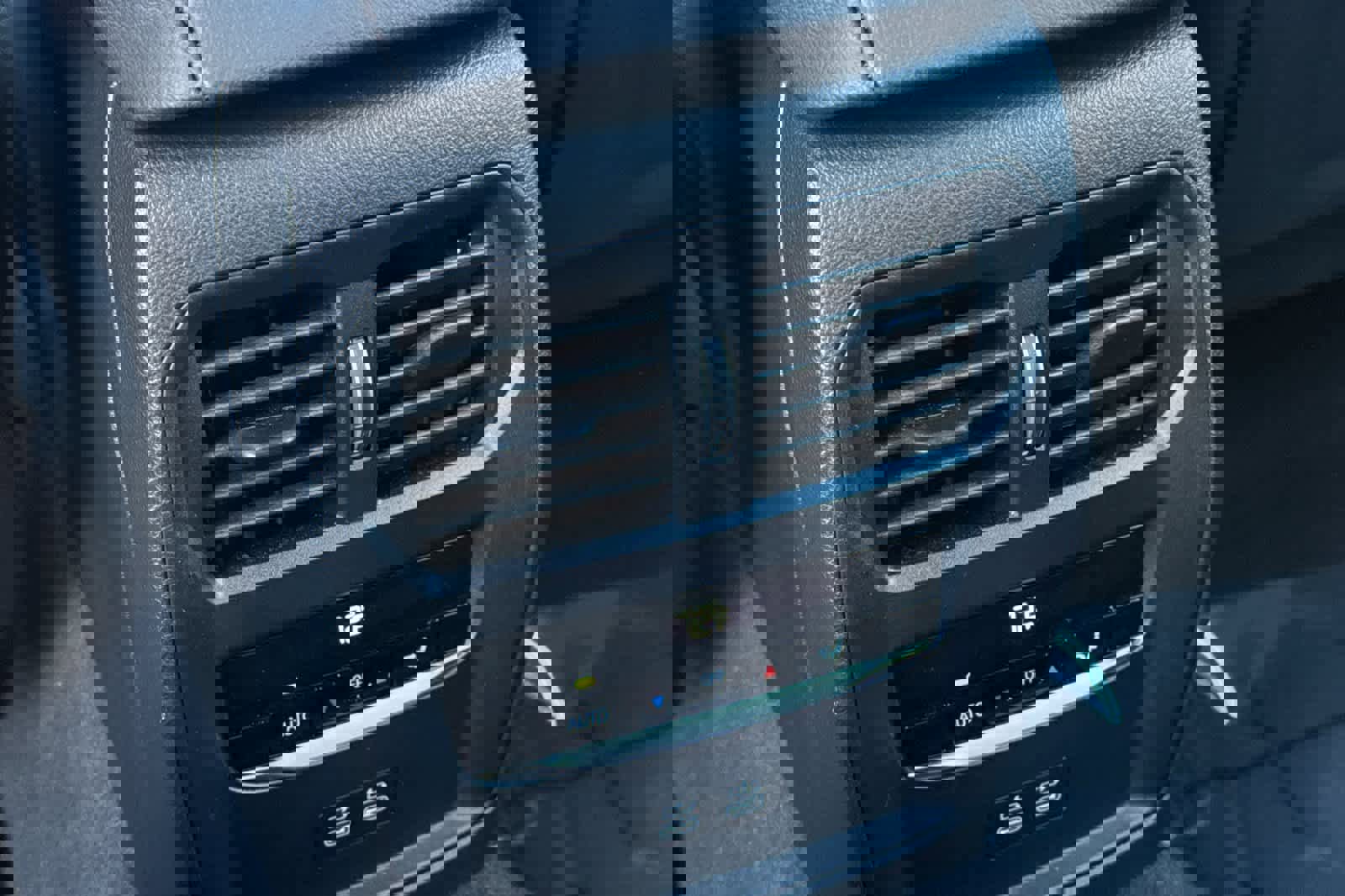 Used 2025 BMW i4 eDrive40 w/ Premium Package image 14