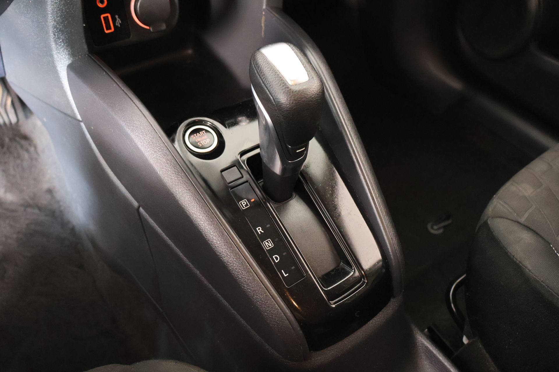 Used 2022 Nissan Kicks S FWD image 7