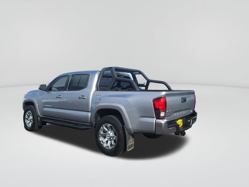 Certified 2020 Toyota Tacoma SR5 image 3