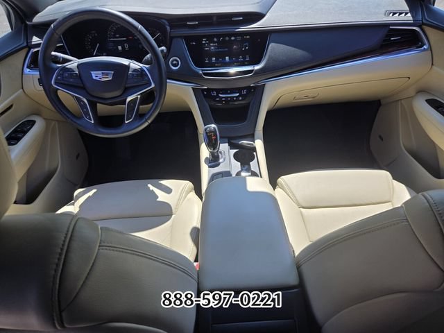 Used 2018 Cadillac XT5 Luxury w/ Driver Awareness Package FWD image 14