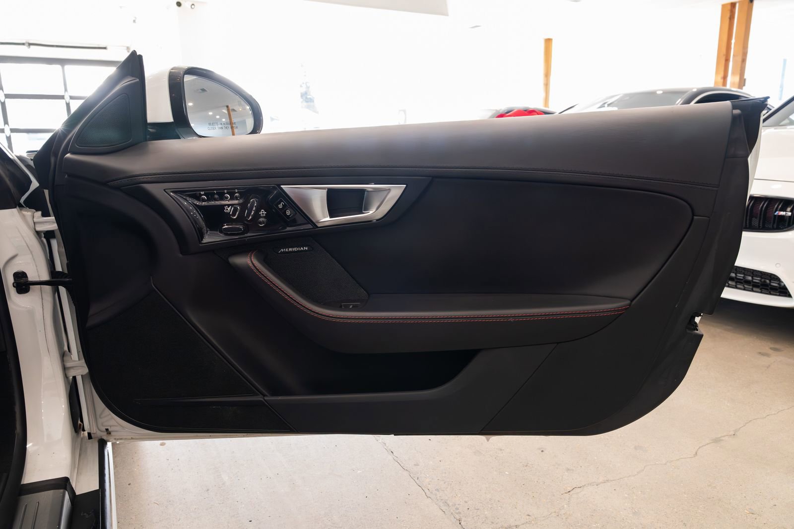 Used 2014 Jaguar F-TYPE S image 19