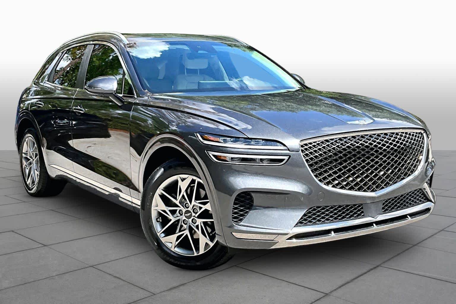 Used 2022 Genesis GV70 2.5T w/ Select Package AWD/4WD image 3