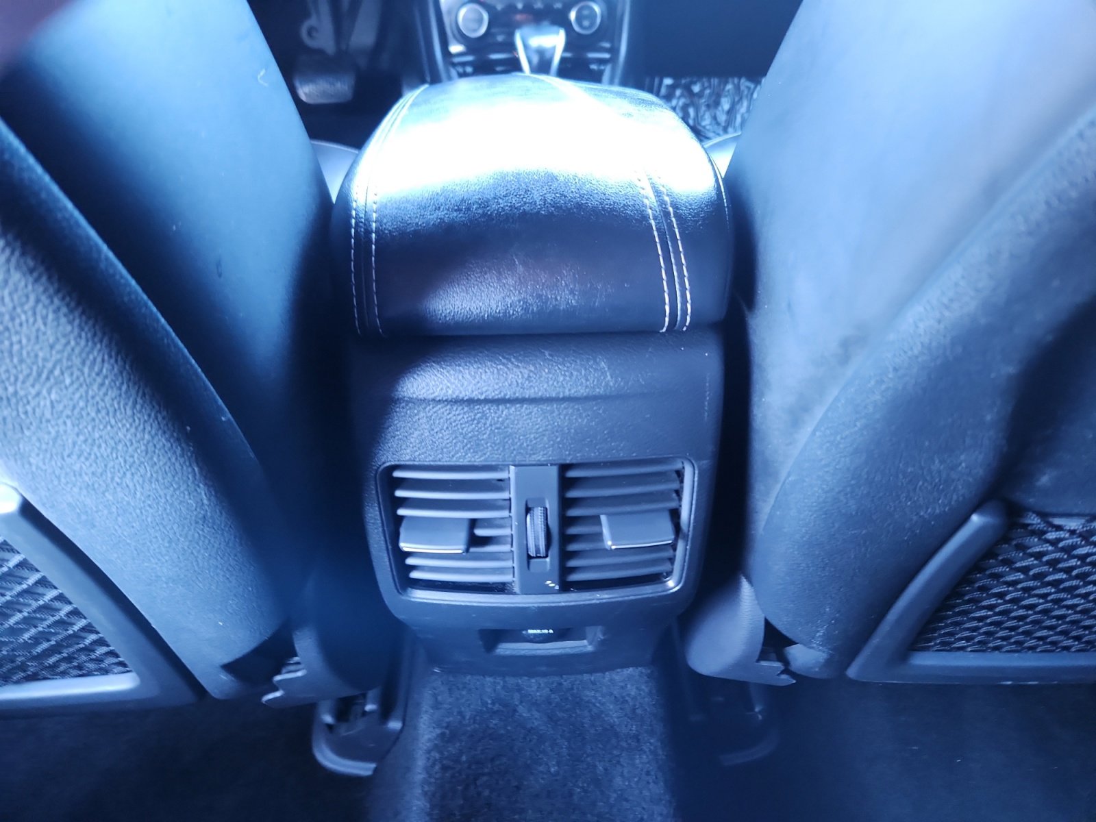 Used 2017 INFINITI QX30 Premium w/ Navigation Package image 33