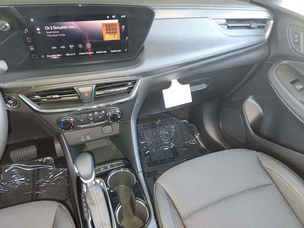 Used 2025 Buick Encore GX Preferred image 16