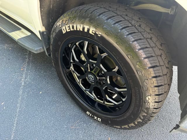 Used 2021 Chevrolet Silverado 1500 LTZ w/ LTZ Premium Package AWD/4WD image 9