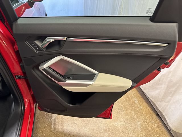 Used 2020 Audi Q3 2.0T Premium Plus w/ Premium Plus Package AWD/4WD image 25