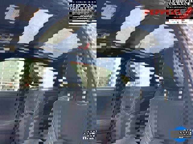 Used 2023 Toyota Crown Limited image 11