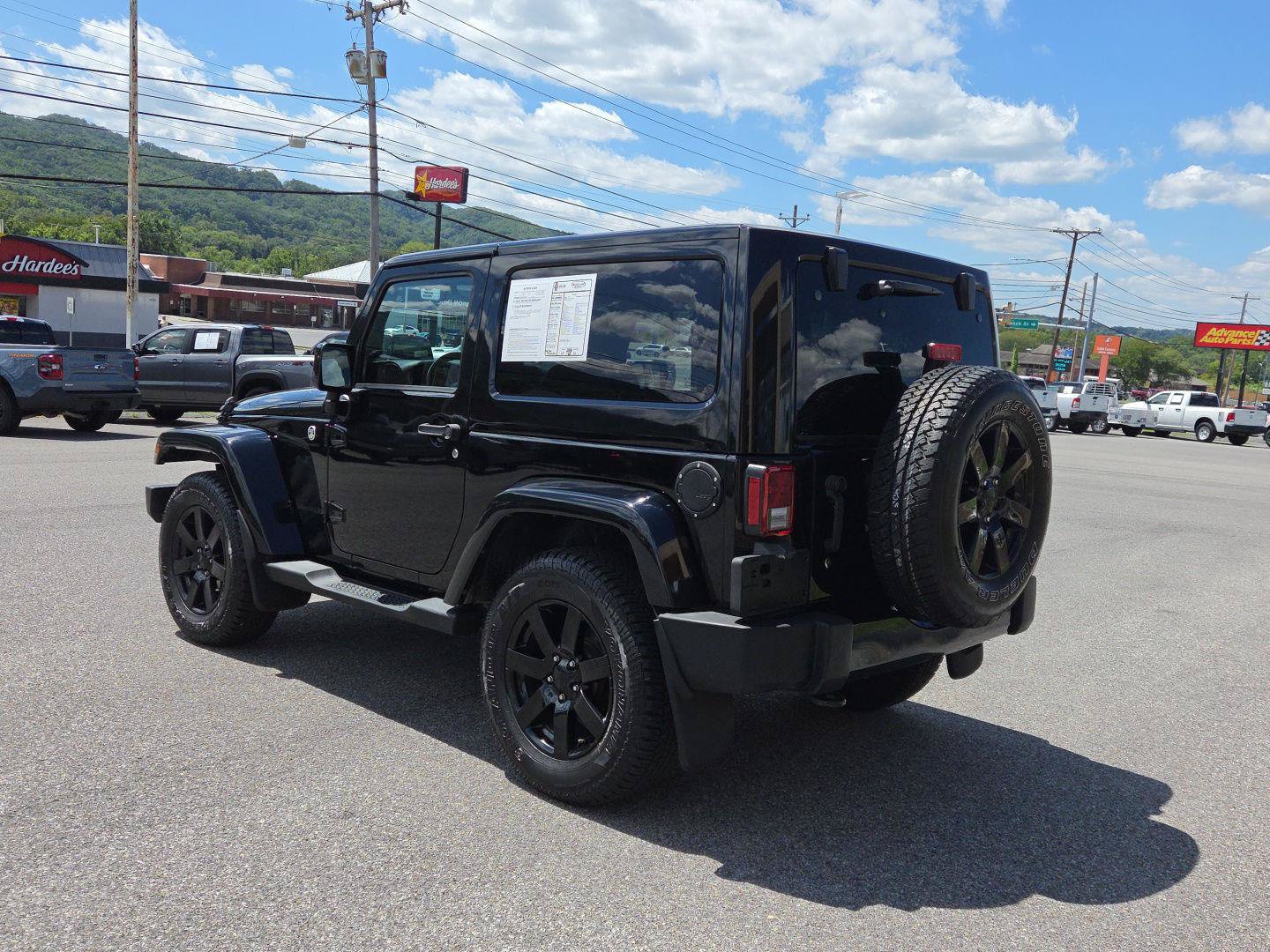 Used 2014 Jeep Wrangler Sahara AWD/4WD image 5
