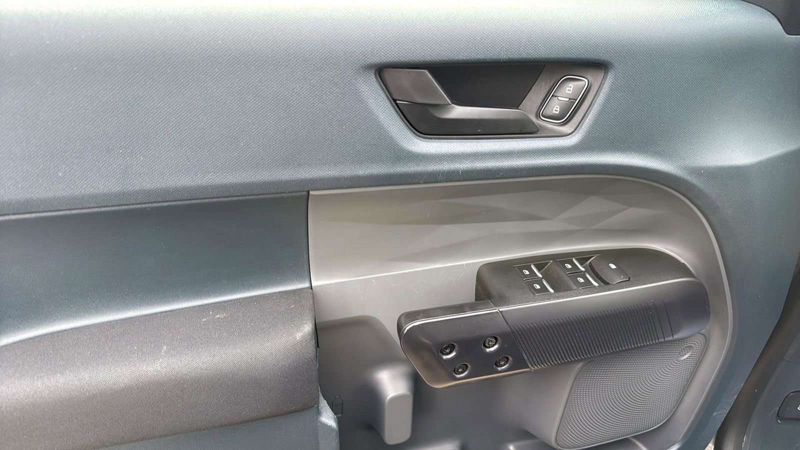 Certified 2023 Ford Maverick XL image 12