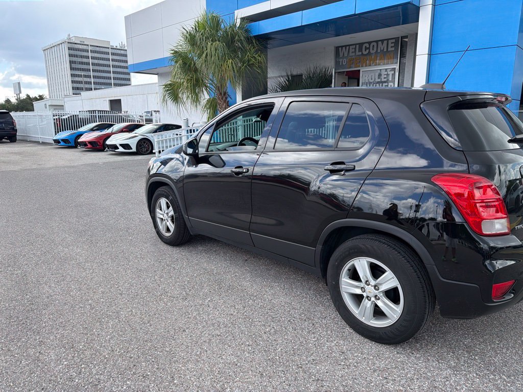 Used 2020 Chevrolet Trax LS FWD image 6