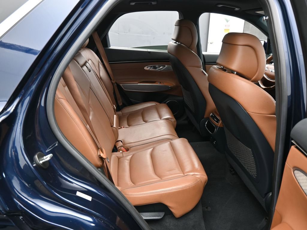 Used 2022 Genesis GV70 2.5T w/ Advanced Package image 42