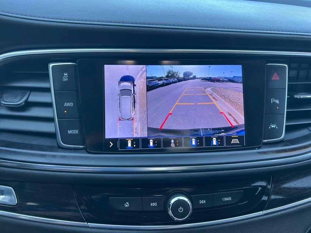 Used 2020 Buick Enclave Avenir w/ Avenir Technology Package AWD/4WD image 41