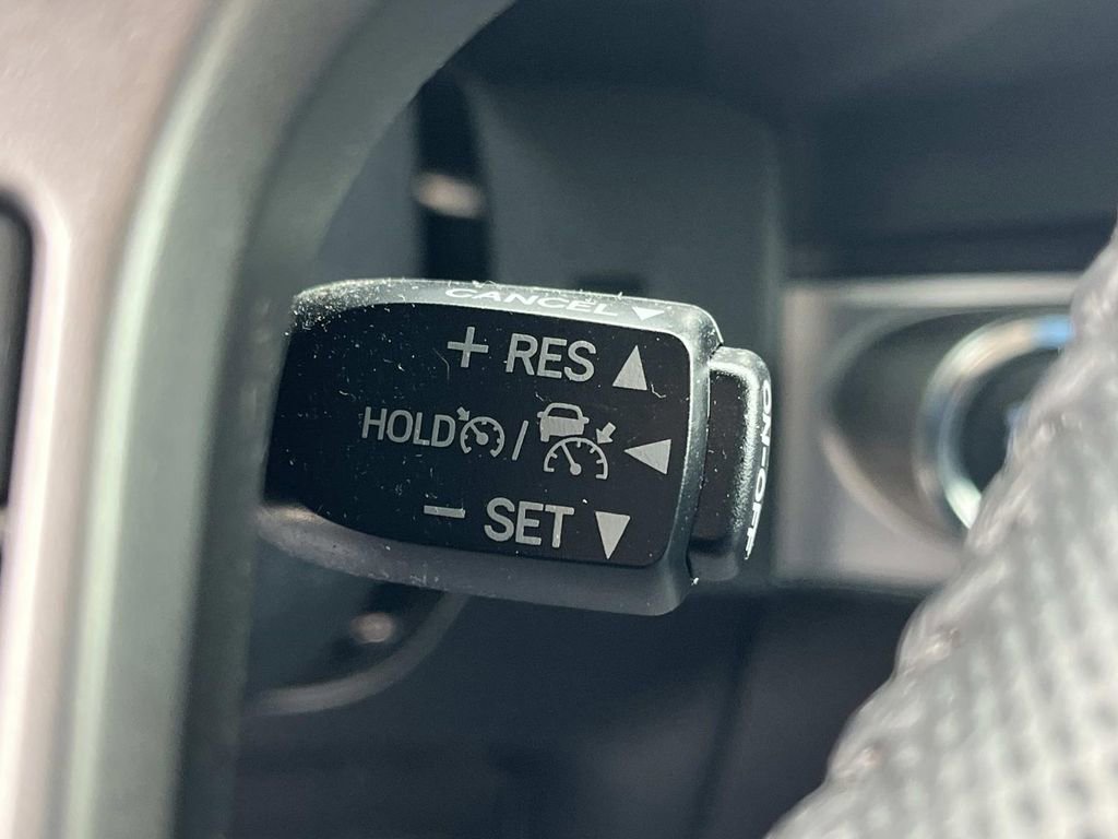 Used 2023 Toyota Tacoma SR5 w/ Technology Package image 30