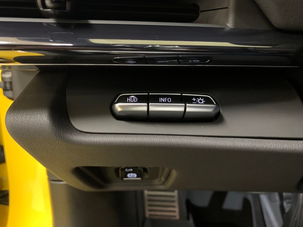 Used 2025 Chevrolet Corvette E-Ray AWD/4WD image 22