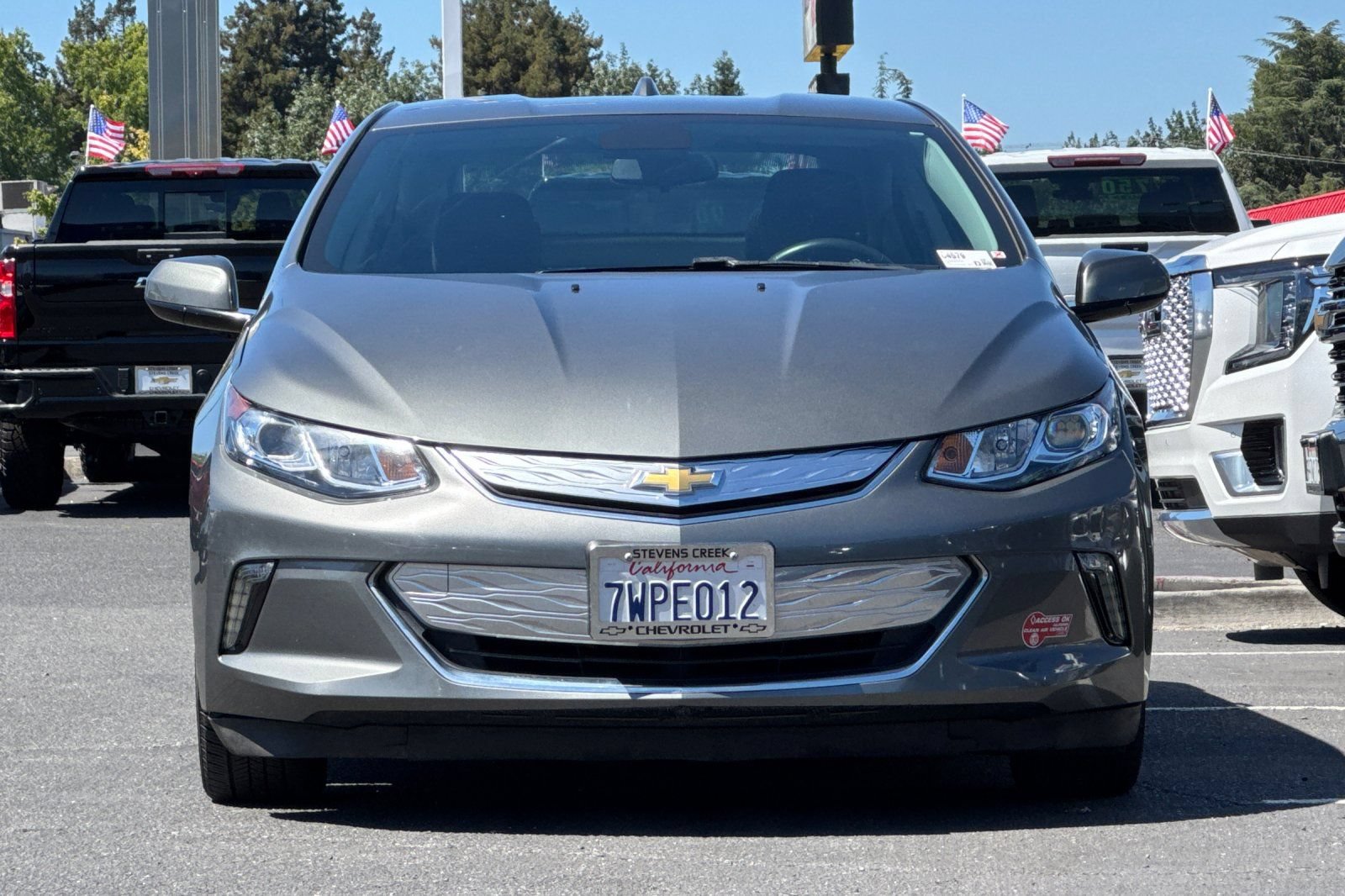 Used 2017 Chevrolet Volt LT FWD image 10