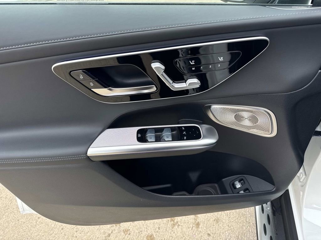 New 2025 Mercedes-Benz GLC 63 AMG S image 16